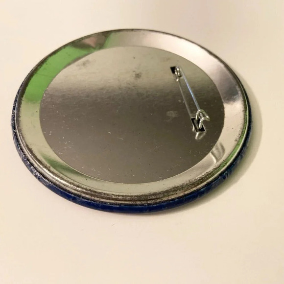 Vintage McDonalds February White Sale McChicken Button Pin Collectible Pinback - Picture 6 of 8